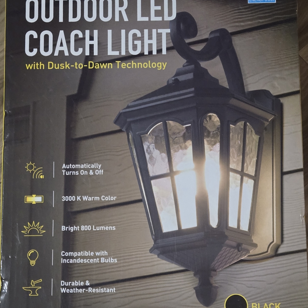 Outdoor LED Coach Light with Dusk-to-Dawn Technology - Black